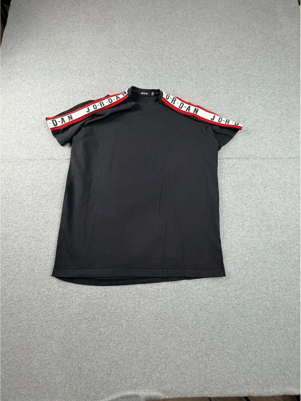 Jordan Mens T-Shirt XL Black Mock Neck Short Sleeve Logo Shoulder Tape Red